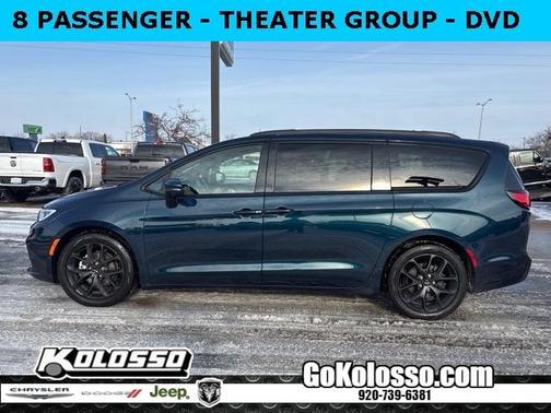 2022 Chrysler Pacifica Touring-L