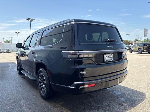 Gloss Black 2026 Jeep Grand Wagoneer L