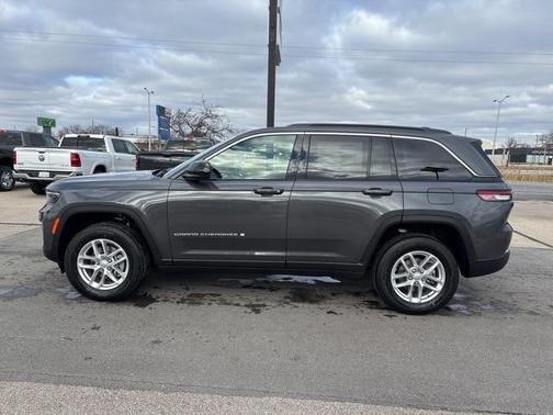 2025 Jeep Grand Cherokee Laredo X