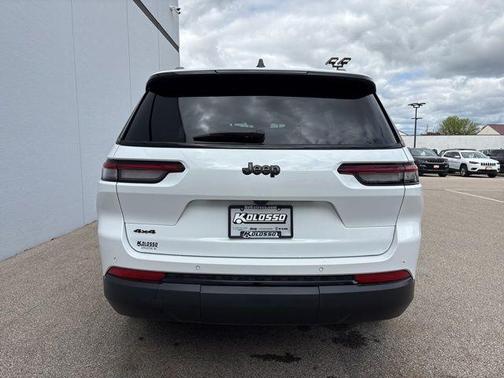 Bright White Clearcoat 2025 Jeep Grand Cherokee L Laredo