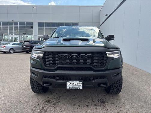 Serrano Red 2026 RAM 1500 RHO
