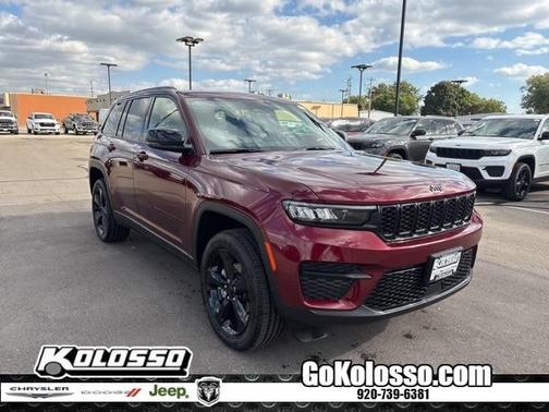 2025 Jeep Grand Cherokee Laredo