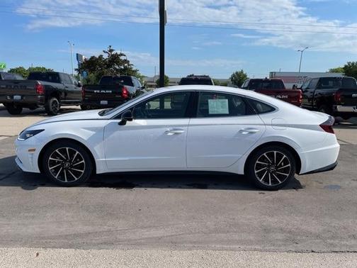 2020 Hyundai SONATA SEL Plus