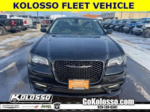 2023 Chrysler 300 Touring L