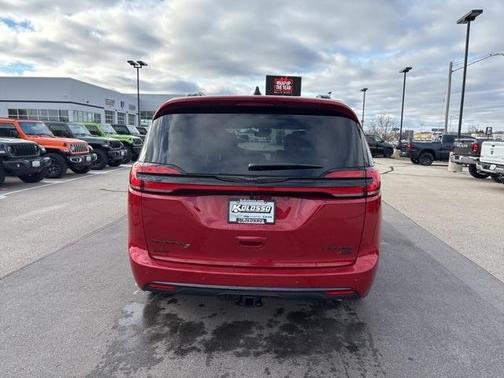 2026 Chrysler Pacifica Limited