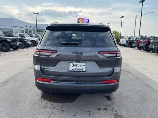 2025 Jeep Grand Cherokee L Laredo