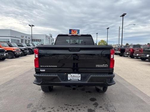 2022 Chevrolet Silverado 2500 High Country