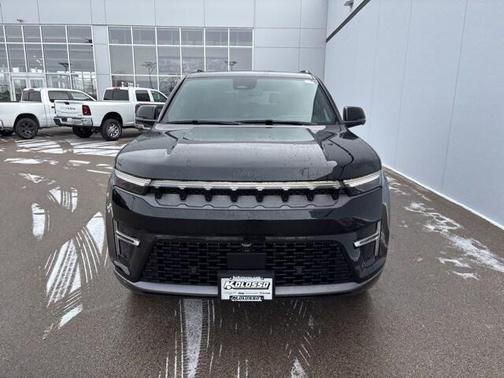 2026 Jeep Grand Wagoneer 