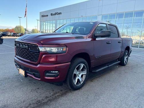 Delmonico Red Pearlcoat 2025 RAM 1500 Tradesman