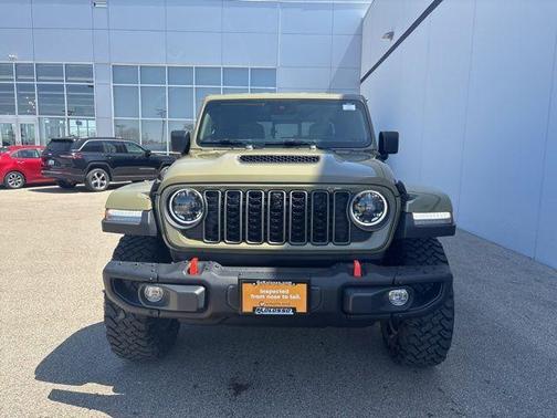 41 2025 Jeep Gladiator Mojave