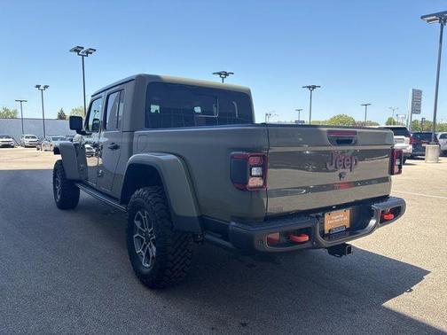 41 2025 Jeep Gladiator Mojave