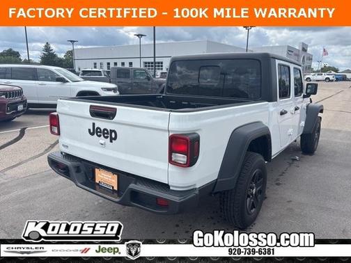 2023 Jeep Gladiator Sport