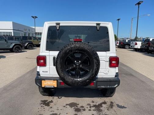 2022 Jeep Wrangler Unlimited Sahara Altitude