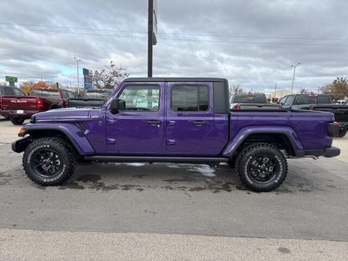 2026 Jeep Gladiator Sport