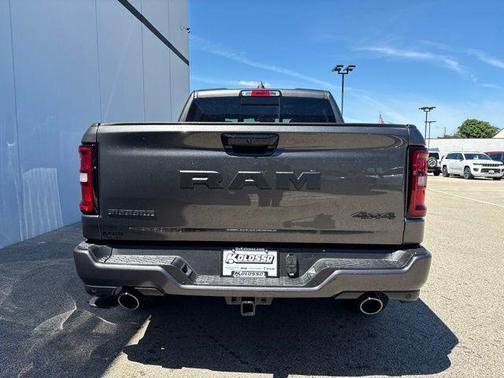 Granite Crystal Clearcoat Metallic 2026 RAM 1500 Big Horn/Lone Star