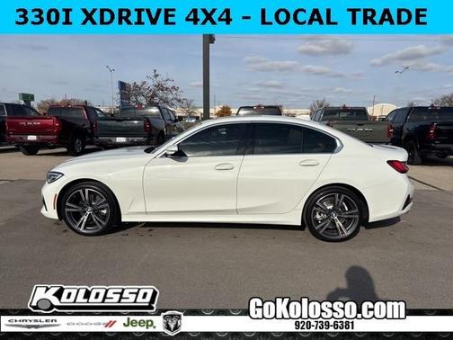 2022 BMW 330 i xDrive