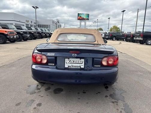 2001 Mazda MX-5 Miata