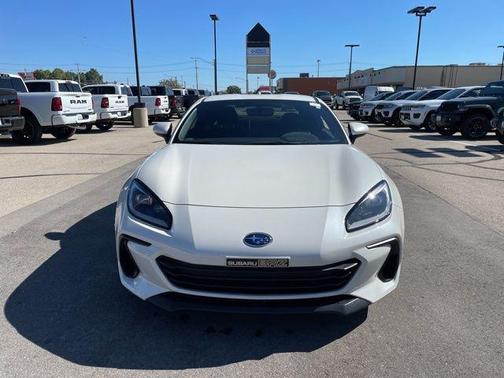 Crystal White Pearl 2023 Subaru BRZ Limited