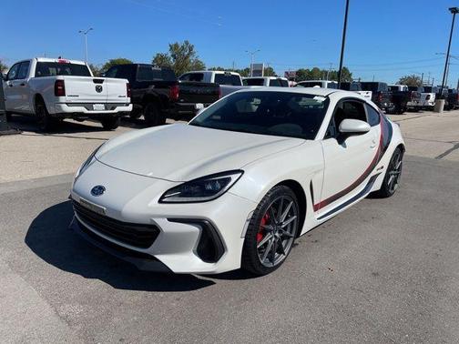 Crystal White Pearl 2023 Subaru BRZ Limited
