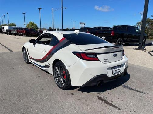 Crystal White Pearl 2023 Subaru BRZ Limited