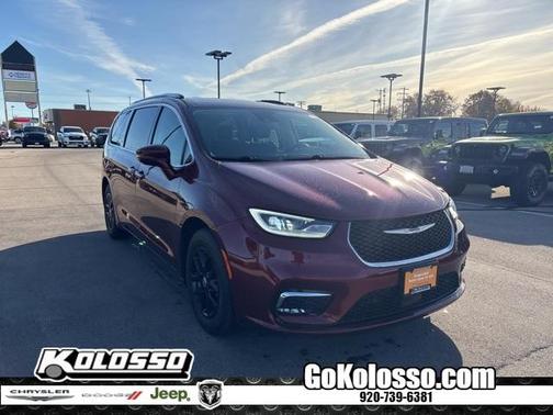 2021 Chrysler Pacifica Touring-L