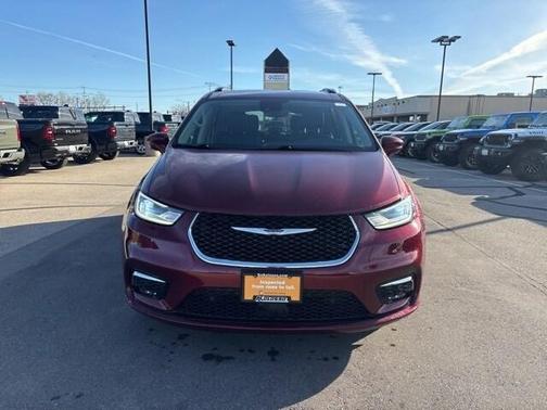 2021 Chrysler Pacifica Touring-L