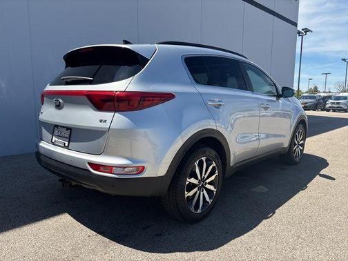 Sparkling Silver 2018 Kia Sportage EX