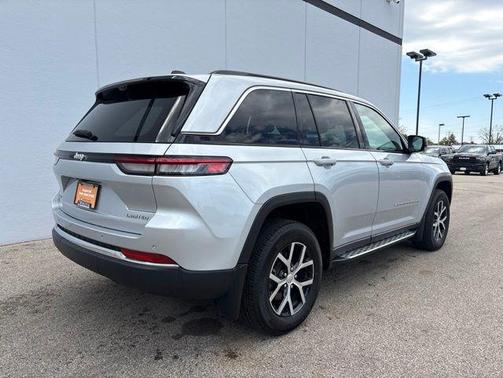 Silver Zynith 2024 Jeep Grand Cherokee Limited