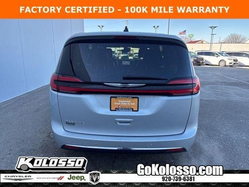 2024 Chrysler Pacifica Touring-L