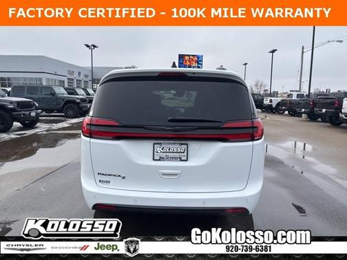 2024 Chrysler Pacifica Touring-L