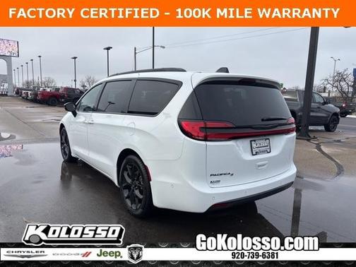 2024 Chrysler Pacifica Touring-L