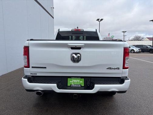 Bright White Clearcoat 2019 RAM 1500 Big Horn