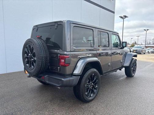 Granite Crystal Clearcoat Metallic 2025 Jeep Wrangler 4xe Sahara