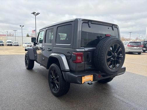 Granite Crystal Clearcoat Metallic 2025 Jeep Wrangler 4xe Sahara