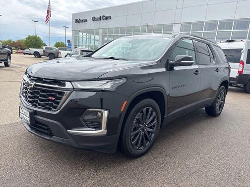 Mosaic Black Metallic 2023 Chevrolet Traverse RS