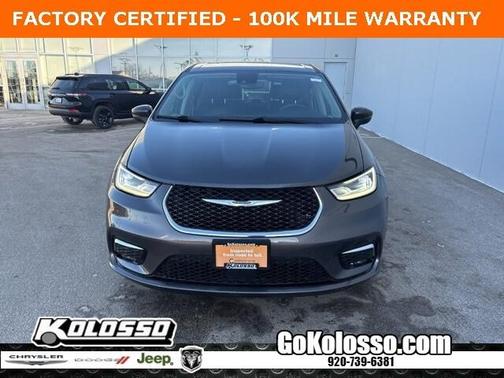 2023 Chrysler Pacifica Touring-L