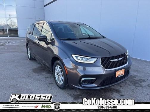 2023 Chrysler Pacifica Touring-L