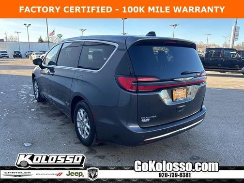 2023 Chrysler Pacifica Touring-L
