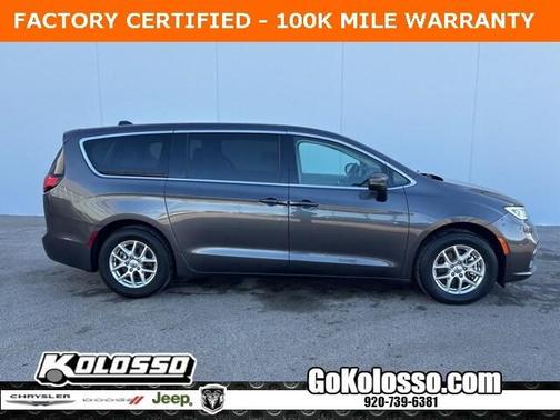2023 Chrysler Pacifica Touring-L