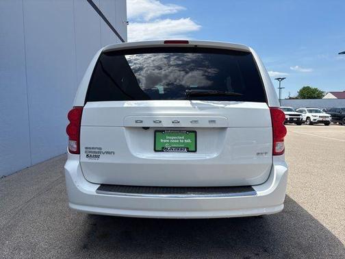 White 2020 Dodge Grand Caravan SXT