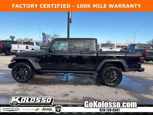 2024 Jeep Gladiator Nighthawk