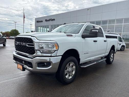 Bright White Clearcoat 2024 RAM 2500 Big Horn