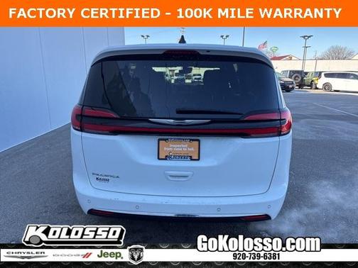 2023 Chrysler Pacifica Touring