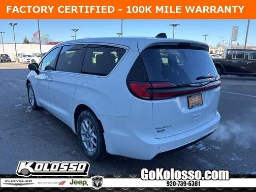 2023 Chrysler Pacifica Touring