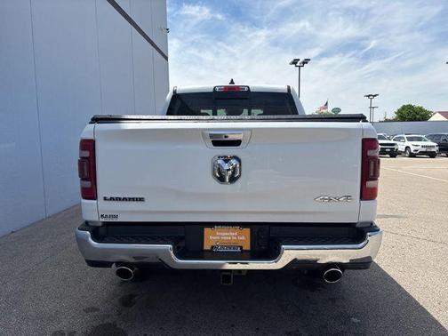 Bright White Clearcoat 2022 RAM 1500 Laramie
