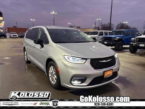 2024 Chrysler Pacifica Touring-L