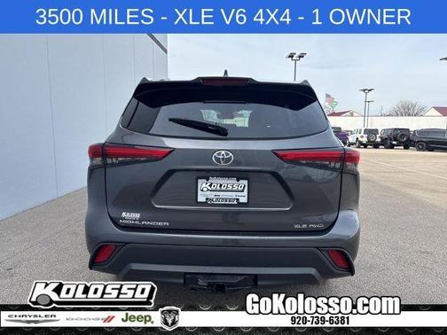 Gray 2022 Toyota Highlander XLE