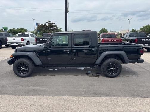 2023 Jeep Gladiator Sport
