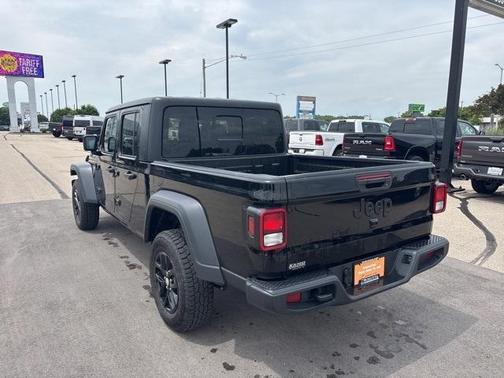 2023 Jeep Gladiator Sport