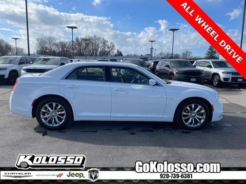 2016 Chrysler 300 Limited